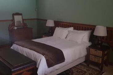 بنسيون Uniondale Guest Lodge