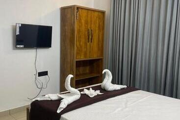 ペンション Wild Brooke Hut