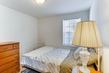 Charming Old Lyme Cottage, Steps To Private Beach!