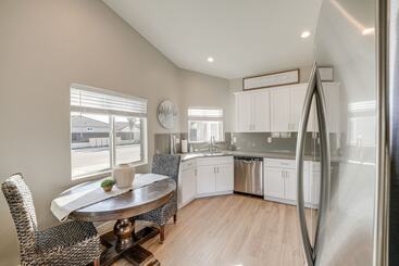 コテージ Dog Friendly Home Near Golfing In Bakersfield!