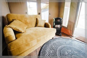 Remarkable 2 Bed Safari Lodge In Llanidloes