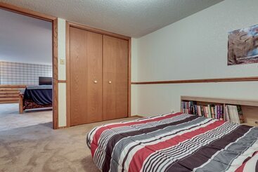 بيت ريفى Lakefront Eagle River Cabin W/ Fire Pit & Porch