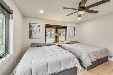 بيت ريفى Grand Lakefront Home In Hot Springs W/ Boat Dock!