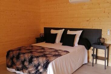 پانسیون Niaouli Lodge