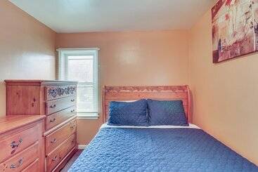 קוטג'' Family Friendly Detroit Home: 12 Mi To Downtown!