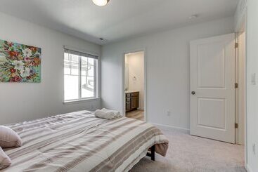 بيت ريفى 16 Mi To Denver: Spacious Commerce City Home!