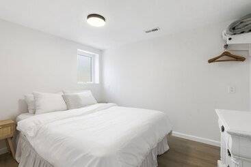 کلبه Whispering Woods Retreat Branson