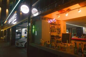 هاستل Kimchee Busan Downtown Guesthouse