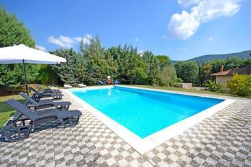 Villa Mimosa