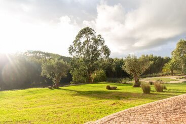 کلبه Ar Country House