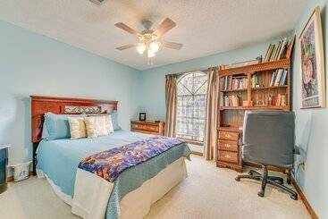 کلبه Baton Rouge Retreat W/ Private Patio!