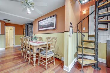 קוטג'' Bolton Landing Home W/ Hot Tub < 1 Mi To Lake!