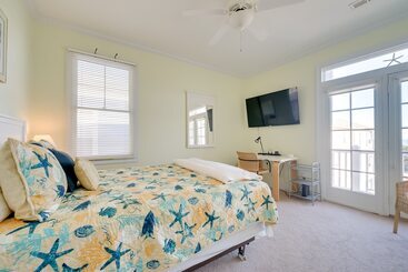 コテージ Breezy Kure Beach Home   Walk To Pier & Ocean!