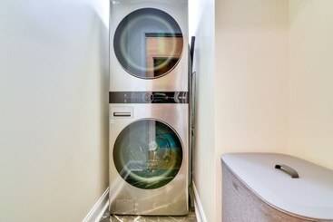 茅舍 Central Memphis Home: Mcm Decor, Walk To Midtown!