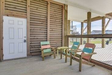 별장 Crystal Beach Home W/ Covered Patio: Pets Welcome!