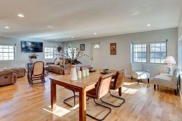 קוטג'' Walk To Boat Ramp: Fenced Home In Jeffersonville!