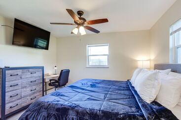 Сельский дом 5 Mi To Beaches: Hot Tub Haven In Lake Worth