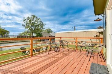 별장 Lakefront Granbury Home With Fire Pit & Grill!