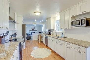 بيت ريفى 14 Mi To Denver Zoo: Pet Friendly Arvada Home