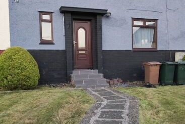 إقامة Self Contained 2 Bedrooms House Free Parking