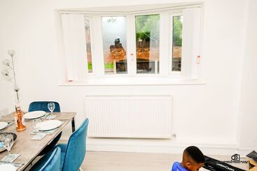 Резиденция Cosy Home With Private Parking