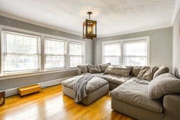 קוטג'' Spacious New Jersey Home: Pool & Fire Pit!