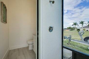 بيت ريفى Dock + Lanai: Waterfront Escape In Cape Coral!