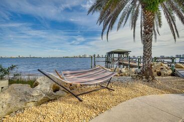 コテージ Waterfront Daytona Escape W/ Pool & Game Room!