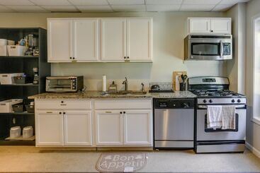 بيت ريفى Canton Oasis: Private Deck & Relaxing Pool Area!