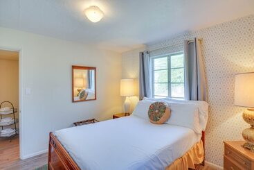 کلبه Centrally Located Tucson Home W/ Fenced In Yard!