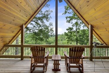 별장 Creekside Cabin W/ Hot Tub, Mtn Views & More!