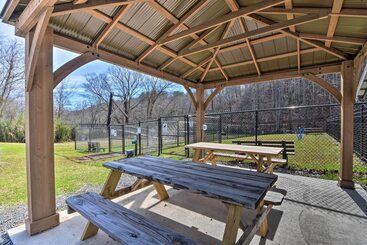 بيت ريفى Ellijay Escape: Hike, Shop, Explore & More!