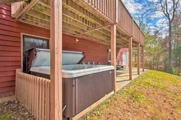 بيت ريفى Gorgeous Ellijay Retreat W/ Private Hot Tub!