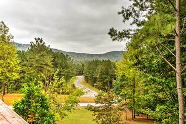 بيت ريفى Grand Ellijay Cabin W/ Mountain Views & Pool Table