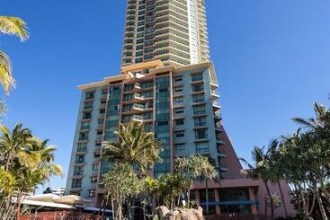 هتل Club Wyndham Crown Towers