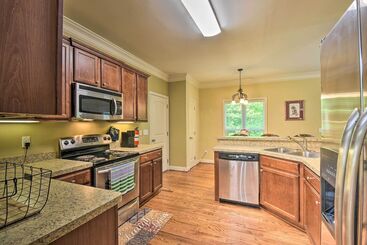 بيت ريفى Home W/ Deck ~ 7 Mi To Downtown Dahlonega!