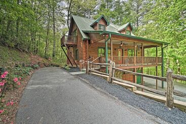 별장 Luxury Clayton Cabin W/ Expansive Deck & Grill!