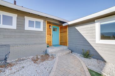 コテージ Modern Reno Home W/ Mountain View: Near Downtown!