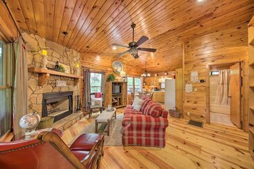 بيت ريفى Peaceful Blue Ridge Cabin W/ Decks & Fire Pit