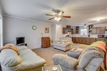 茅舍 Pet Friendly Home ~ 10 Mi To Hocking Hills!