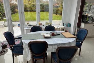 레지던스 Cosy And Lovely 4 Bed House In Stanmore