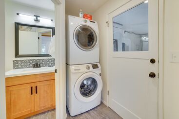 کلبه Seattle Vacation Home W/ Hot Tub: 5 Mi To Downtown