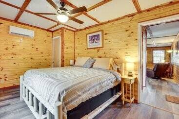 بيت ريفى Troy Cabin W/ River Access: Fish, Kayak & More!