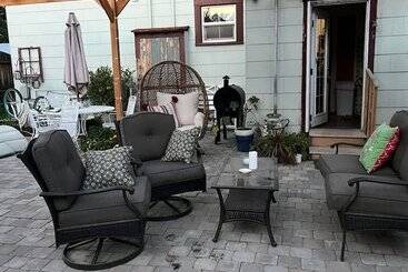 Butte Valley Bed And Breakfast