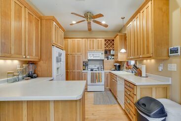 کلبه Eau Claire Retreat: Close To Chippewa Riverfront!