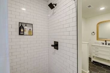 کلبه Hilltop Tennessee Retreat: Neyland Stadium Views!