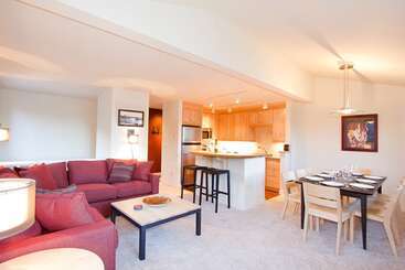 קוטג'' Lulu City 5b By Avantstay Across From Lift #7 10 Minute Walk To Downtown