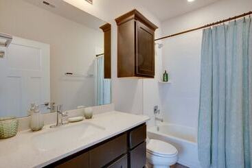 茅舍 New Build College Station Home, Near Texas A & M!