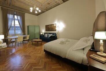 پانسیون Corsini Tintori