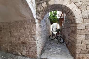 پانسیون Dragazzo Room